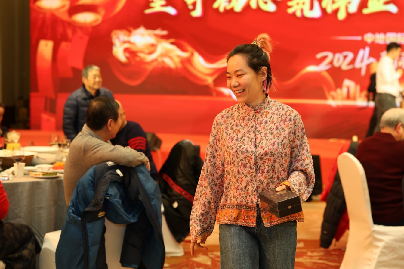 1708936735885938.jpg 1708936735885938.jpg